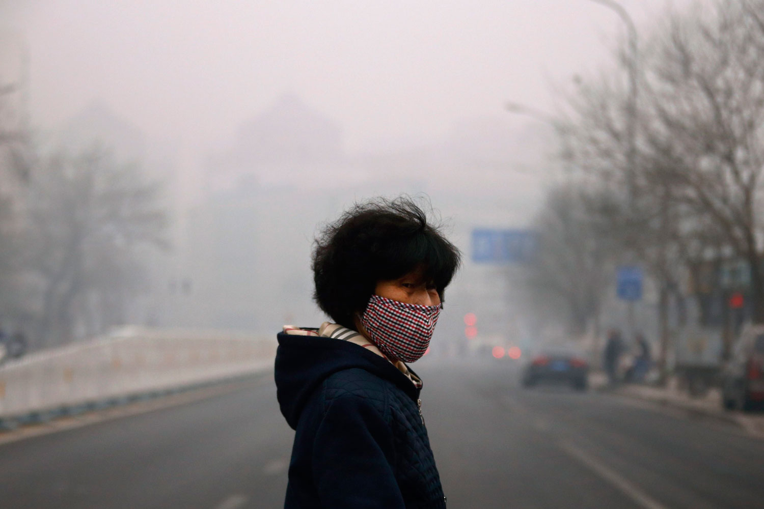 La contaminación provocará el traslado de instalaciones sanitarias fuera de Pekín