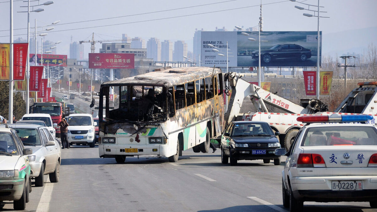 Diez muertos y 17 heridos en el incendio de un autobús en Jilin, China