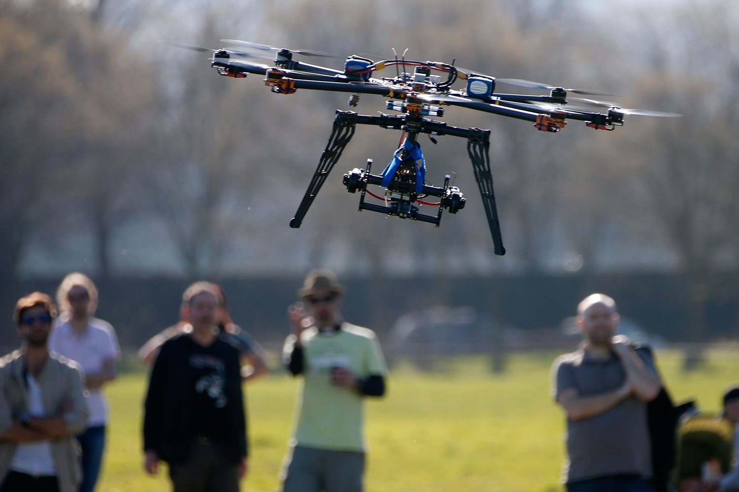 Entusiastas de los drones se reúnen en el IV Encuentro Intergaláctico de Pilotos de Phantom en París