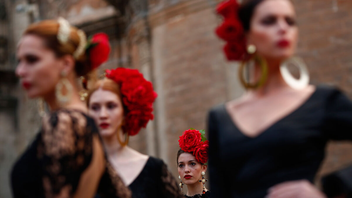 Sevilla celebra el XX Aniversario del Salón Internacional de la Moda Flamenca