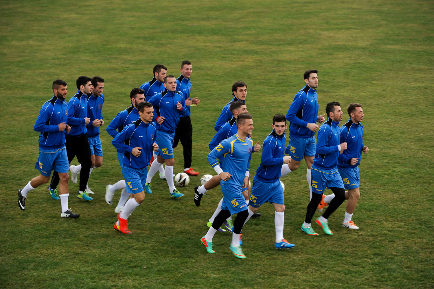Mitrovica acoge el primer partido de fútbol internacional de Kosovo