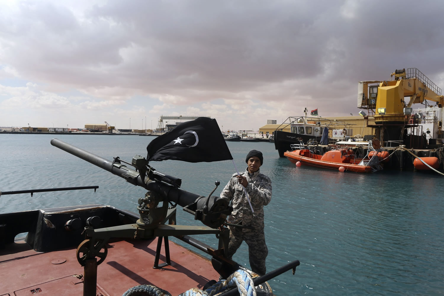 Estados Unidos intercepta un petrolero de Corea del Norte con petróleo libio en manos de rebeldes