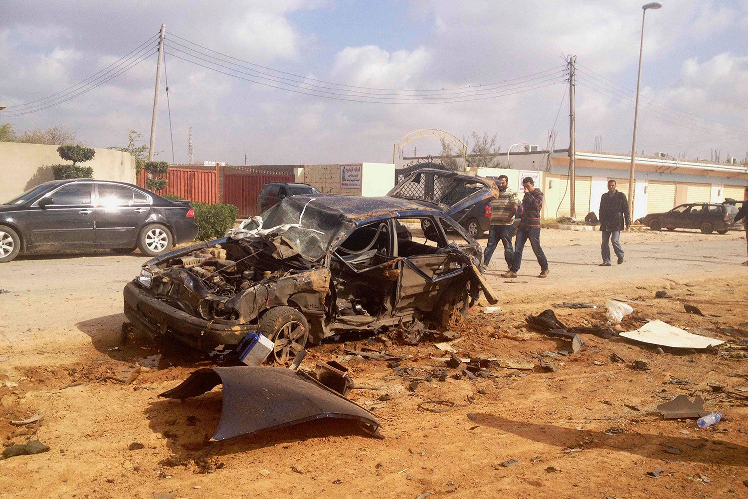 Ocho muertos y decenas de heridas en un atentado con coches bomba en Benghazi