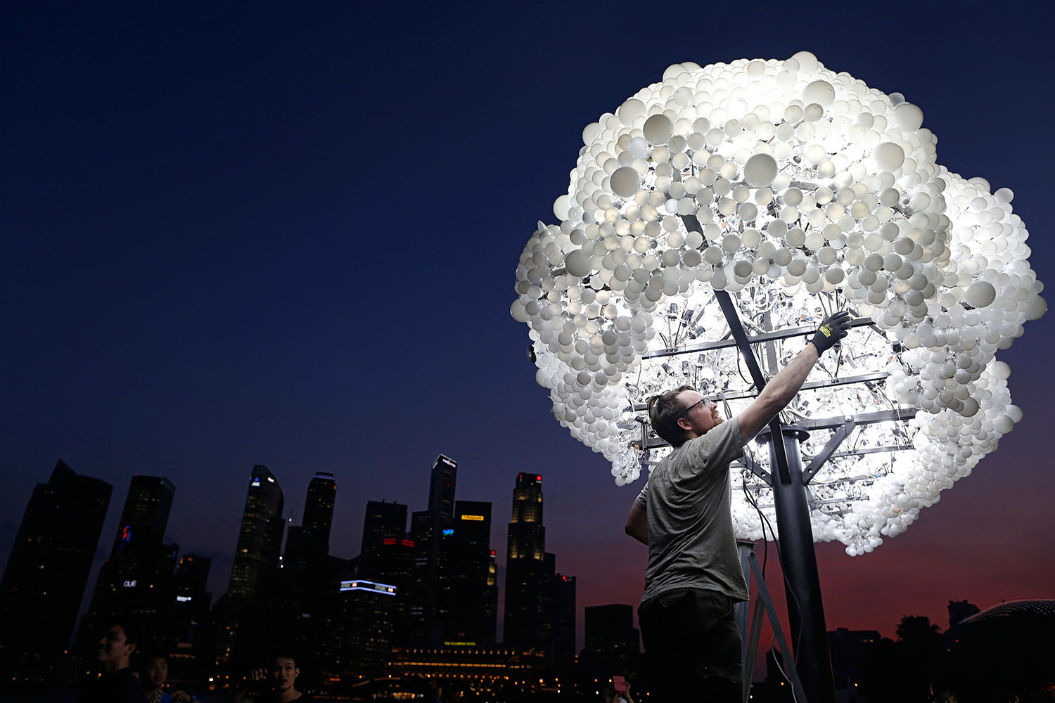 El Festival de arte sostenible de la luz  reúne a 28 grupos de artistas