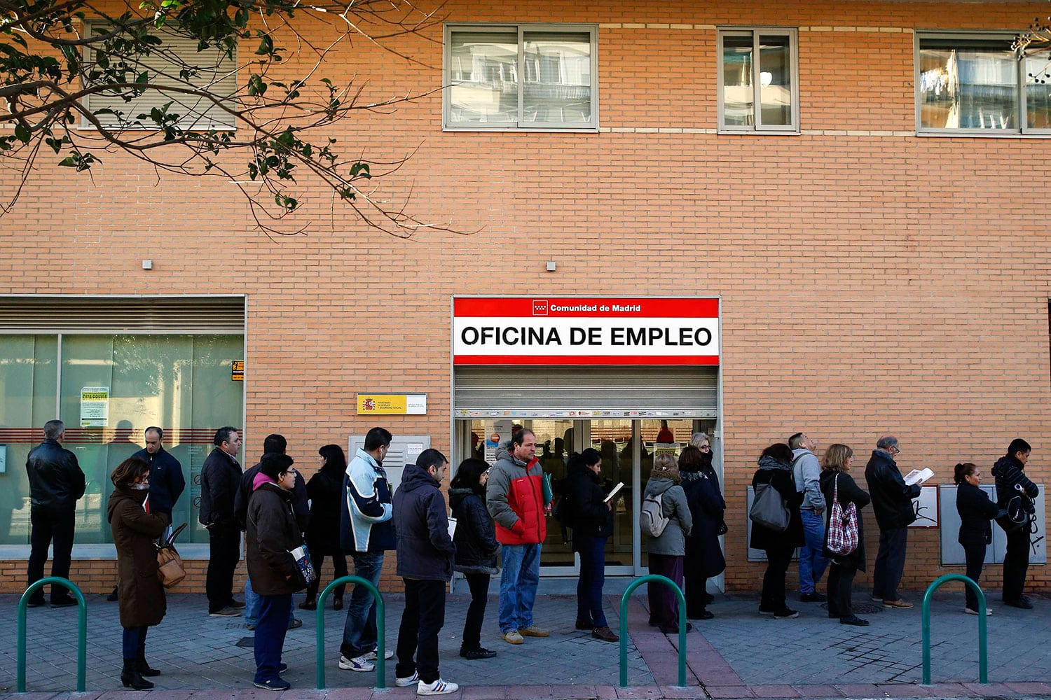 El 30% de los residentes en España recibe ayudas del Estado