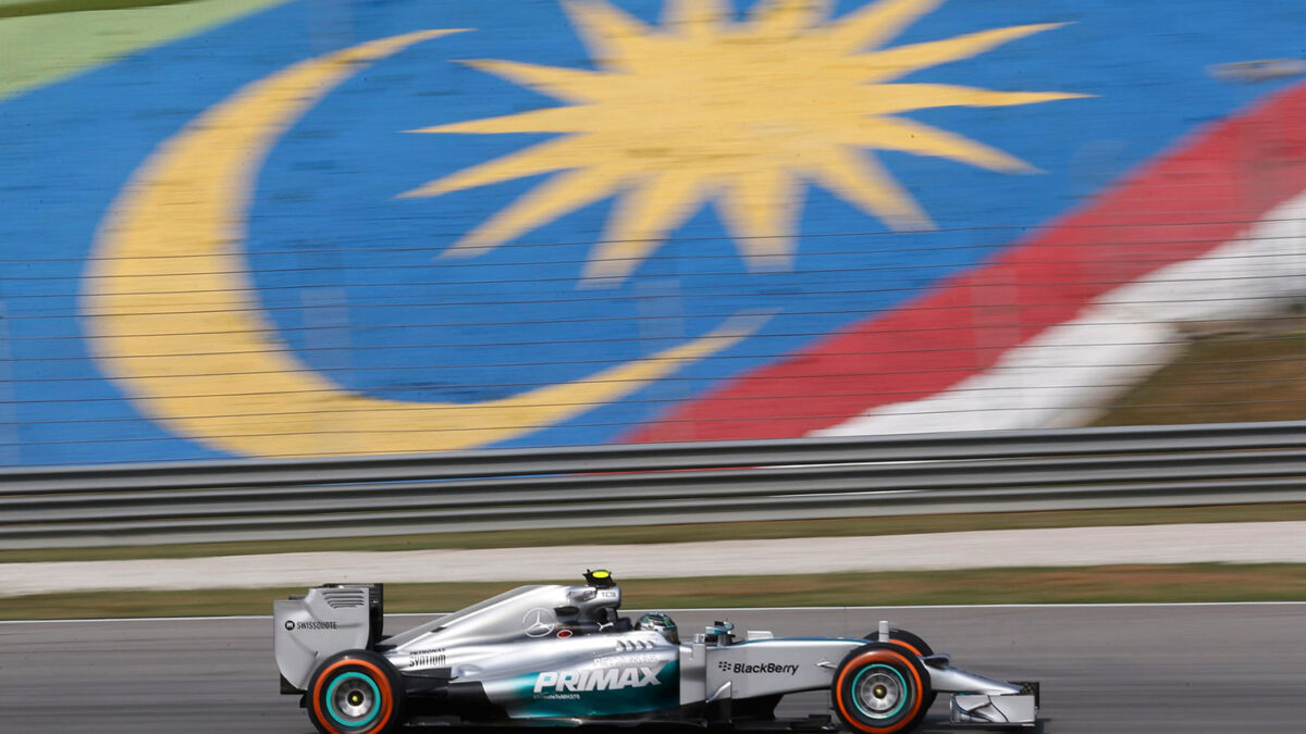 Nico Rosberg ha sido el más rápido en los entrenamientos de Sepang