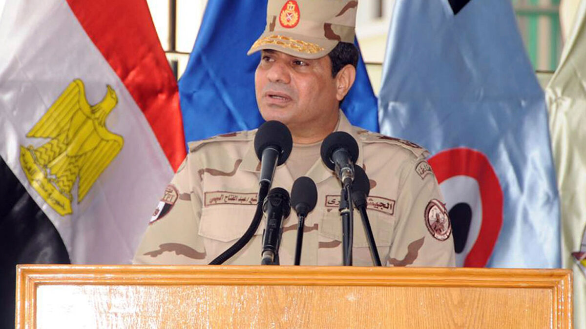 El general Al Sisi insinúa su candidatura a las próximas elecciones presidenciales