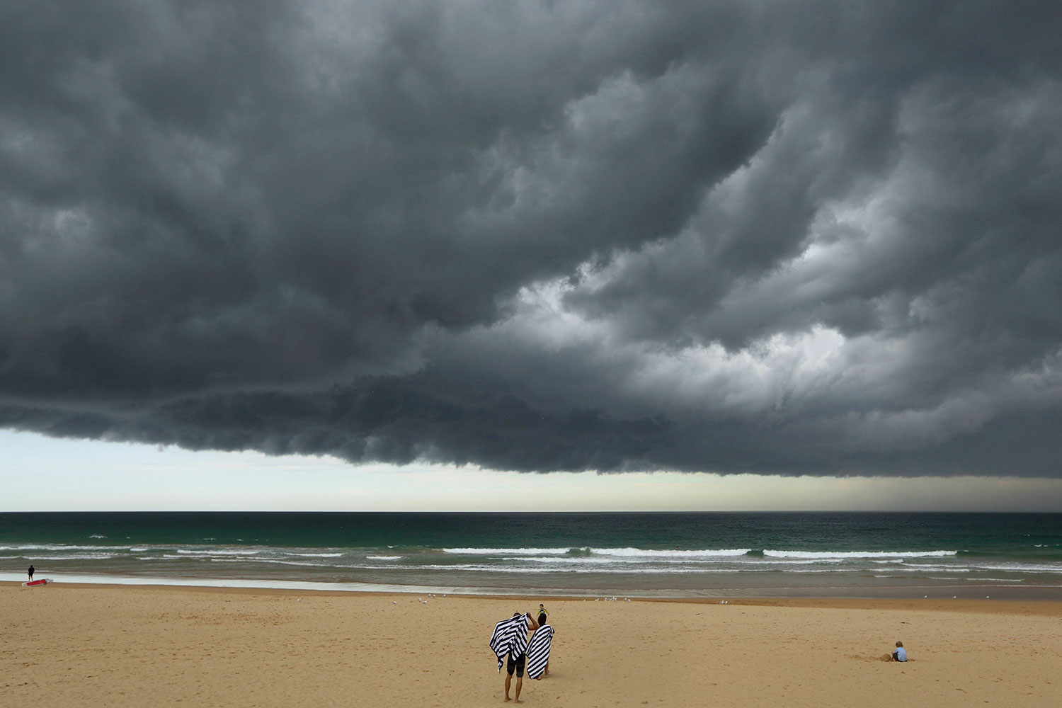 Una fuerte tormenta paraliza el este y sur de Sidney.