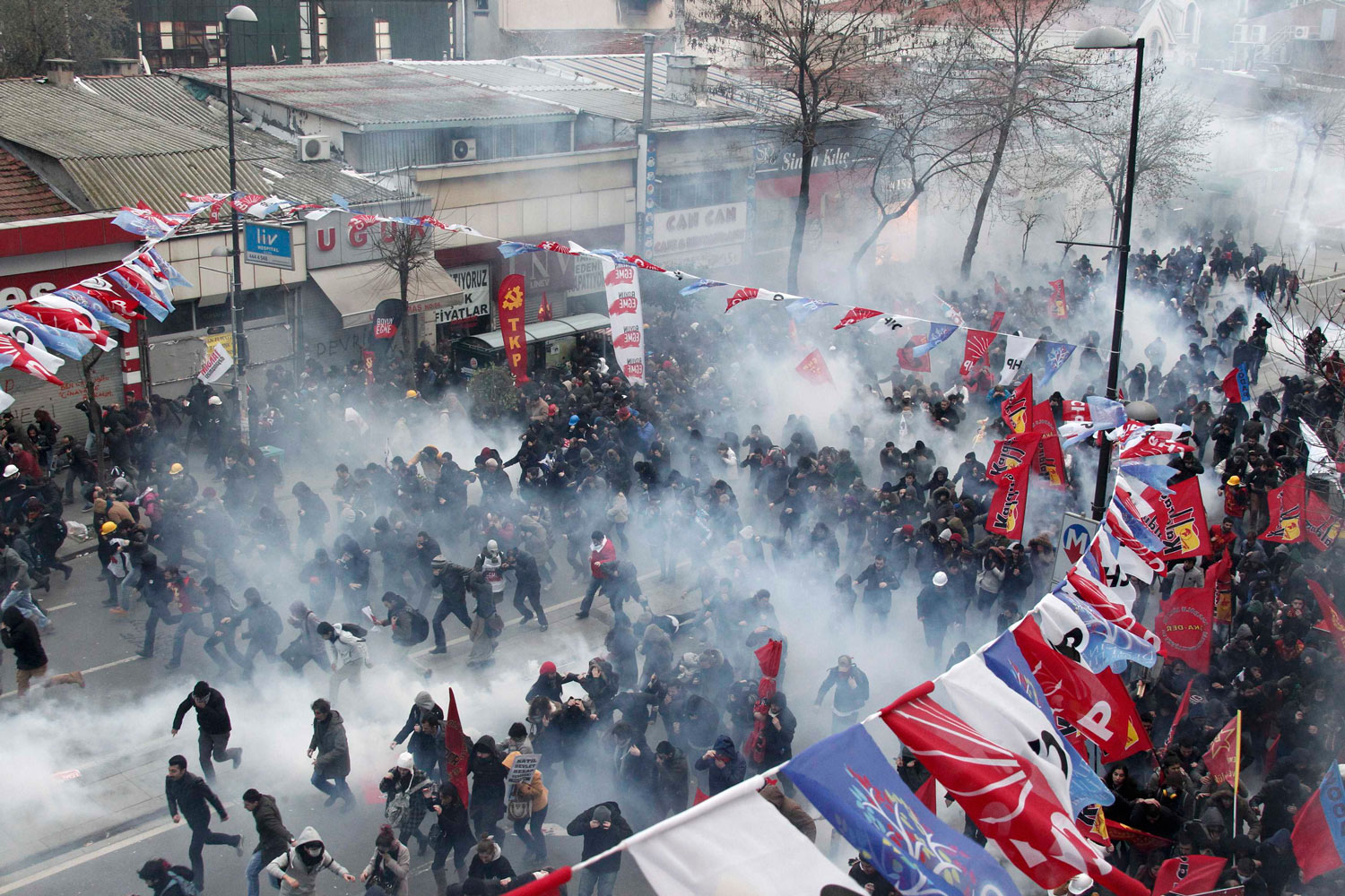 Segunda jornada de protestas en Turquía por la muerte de Berkin Elvan