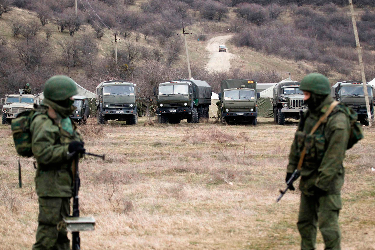El ejército ruso entra con fuerza en Crimea empujando a Europa al borde de otra guerra