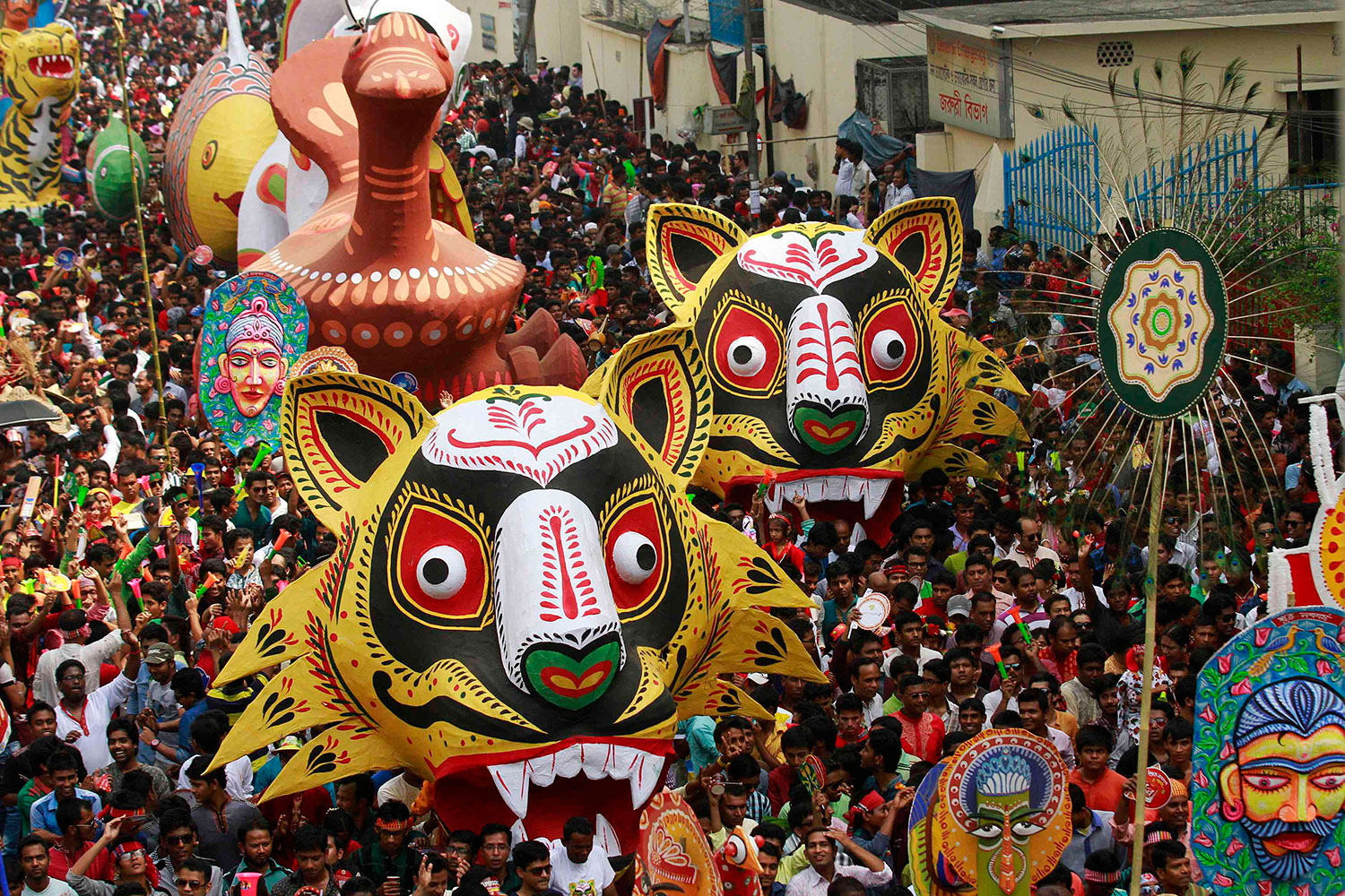 Bangladés celebra el primer día del año nuevo