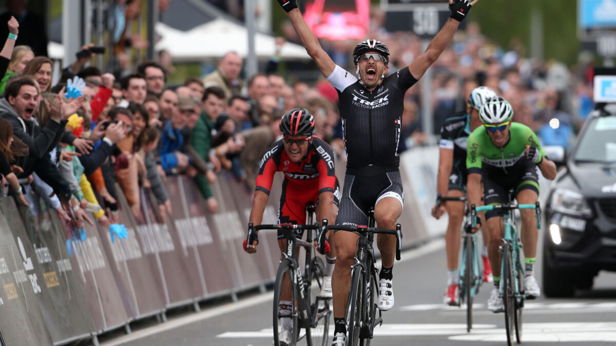 Cancellara conquista por tercera vez la Vuelta a Flandes