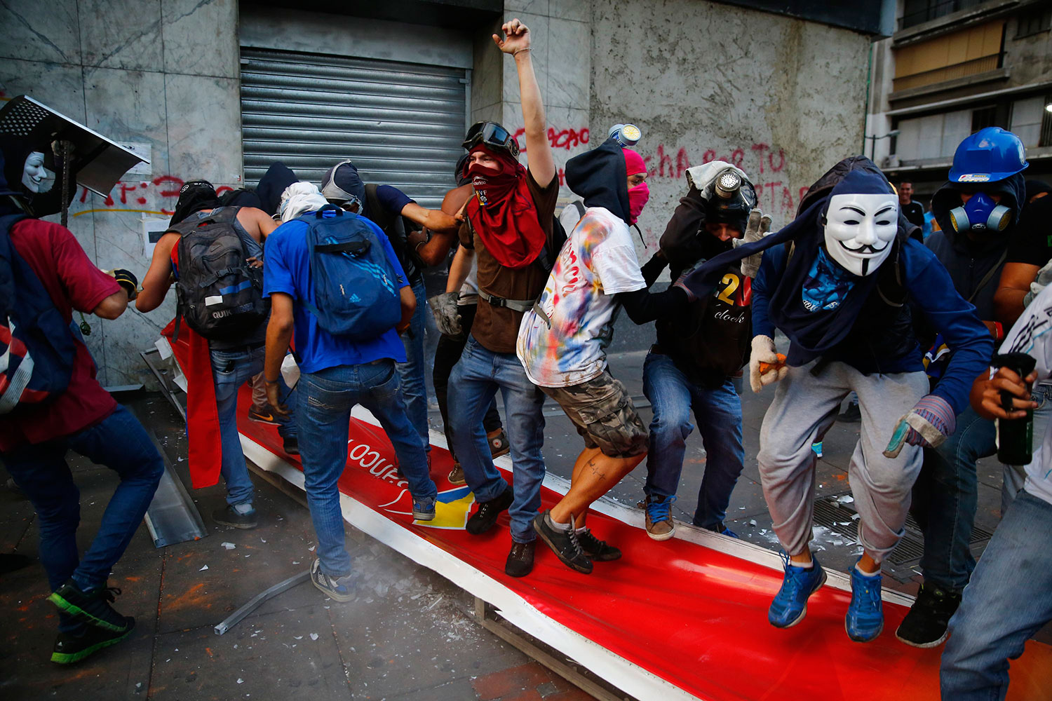 Nuevos enfrentamientos en Caracas