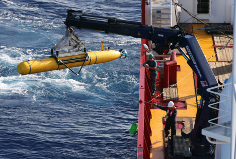 Un ciclón amenaza la búsqueda del MH370 mientras siguen sin encontrar restos del avión