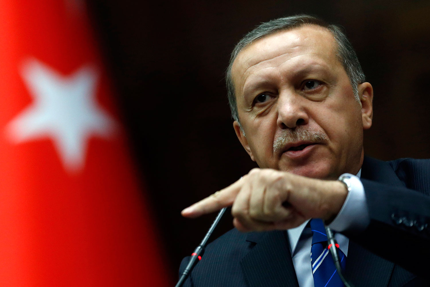 Condenado a diez meses de cárcel por insultar a Erdogan en Twitter