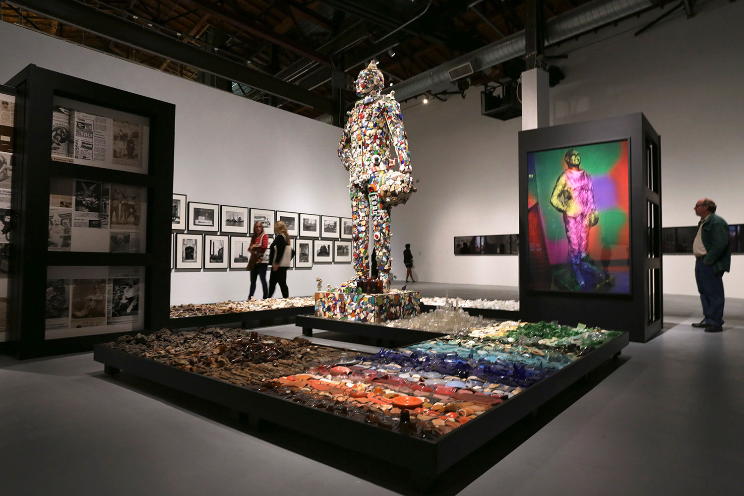 Exposición de Mike Kelley en Los Ángeles