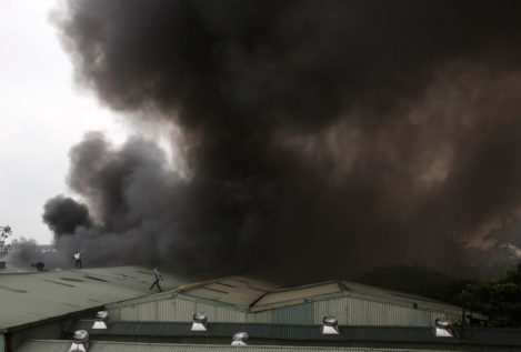 Se incendia otra tienda de la marca Diana de pañales y servilletas en Hanoi