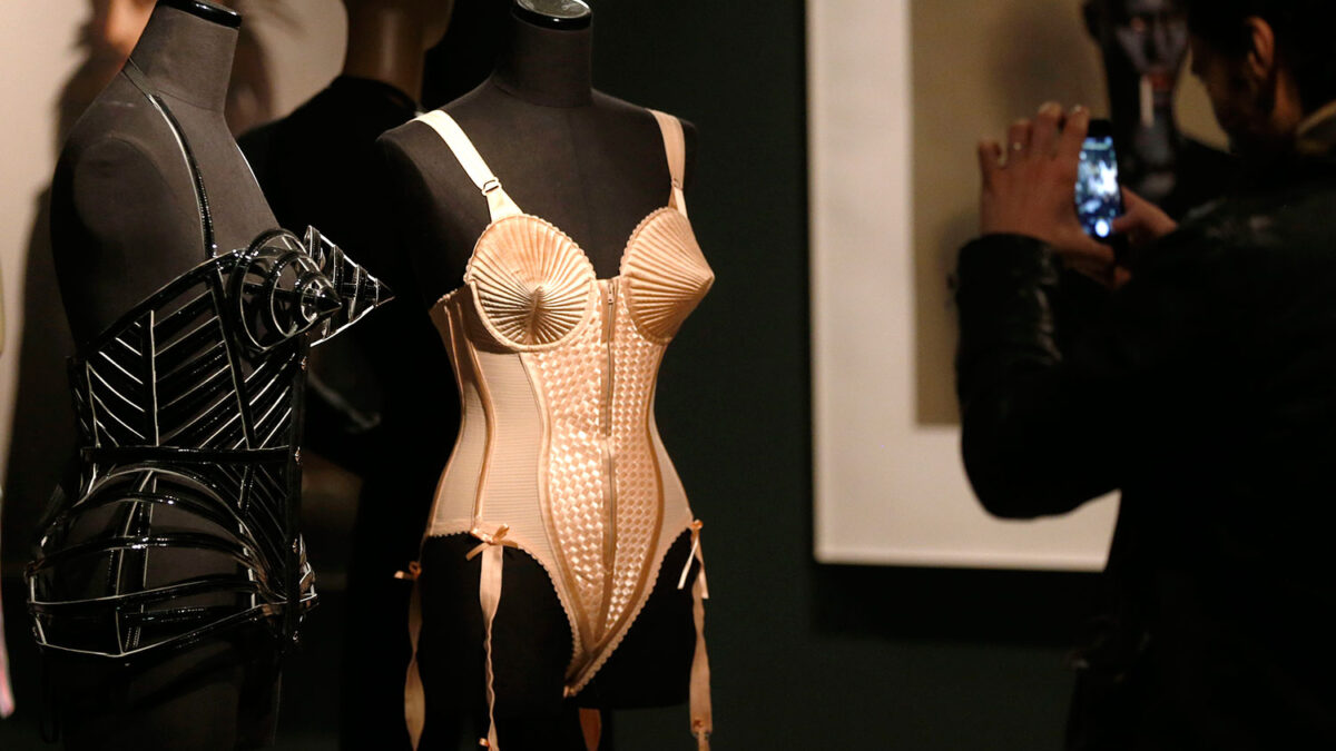 Jean Paul Gaultier lleva su moda a Londres