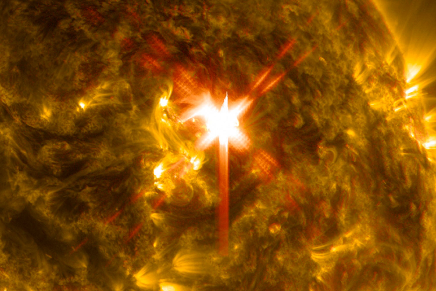 La NASA capta la llamarada solar más intensa del año