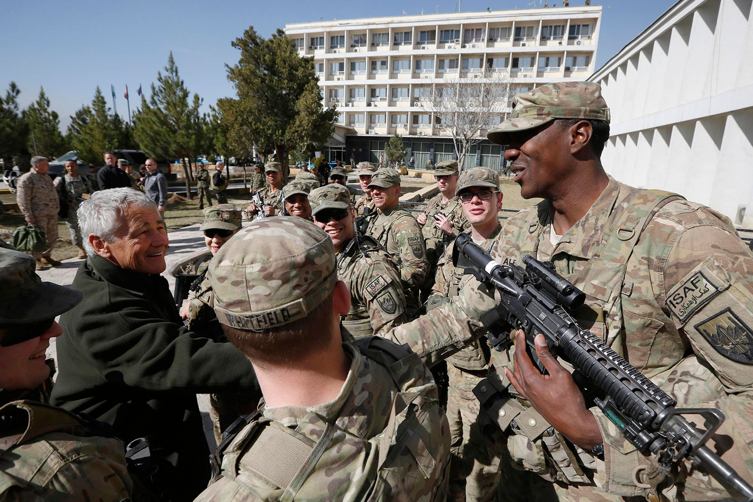 Menos de 10.000 soldados estadounidenses continúan desplegados en Afganistán