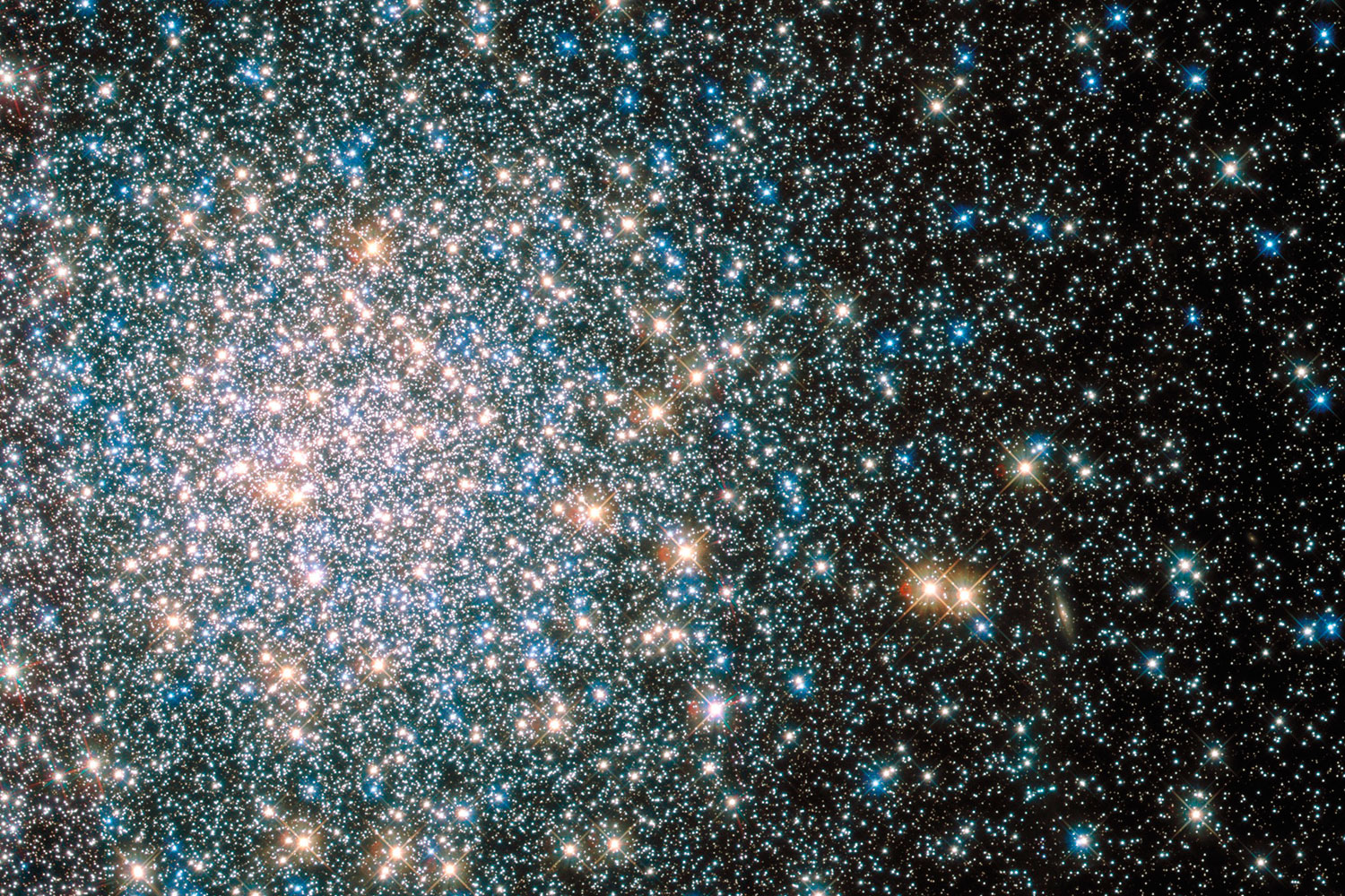 Hubble captura una imagen de Messier 5, una nebulosa de más de 100.000 estrellas
