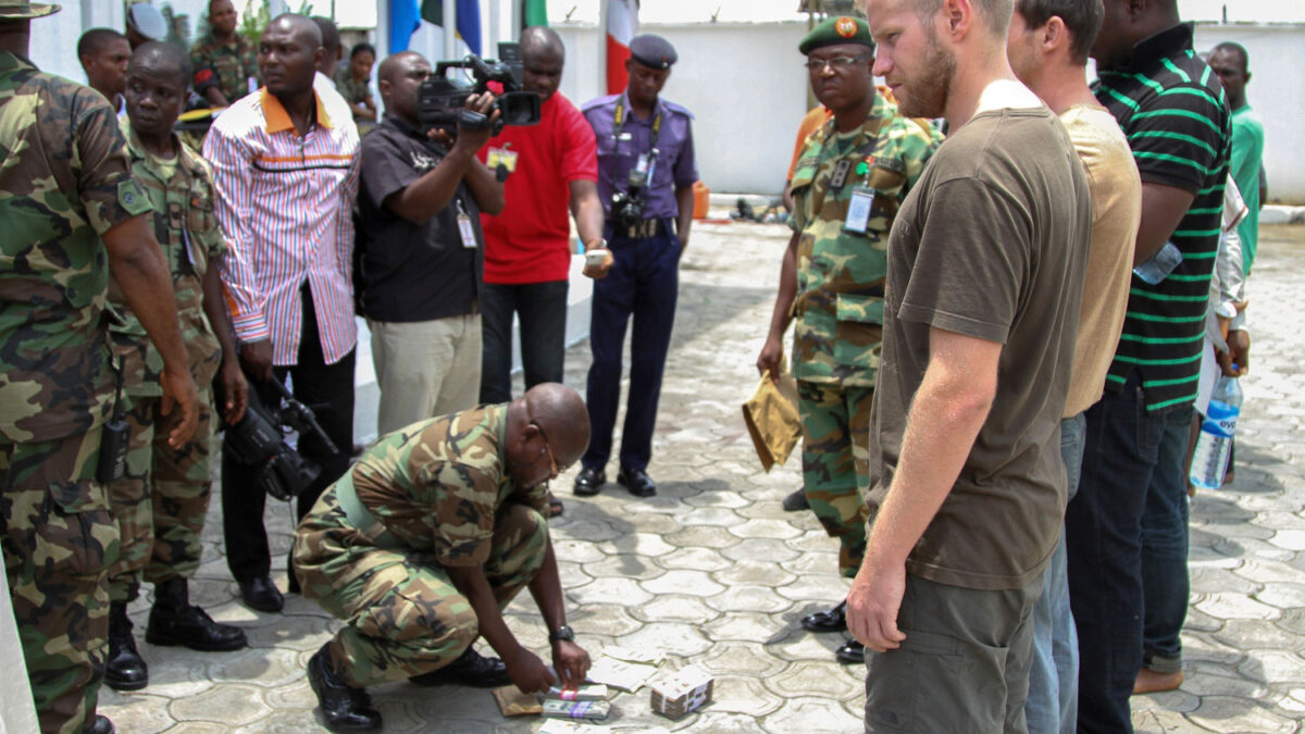 Detenidas 12 personas en Nigeria por intentar sobornar a oficiales militares para robar petróleo