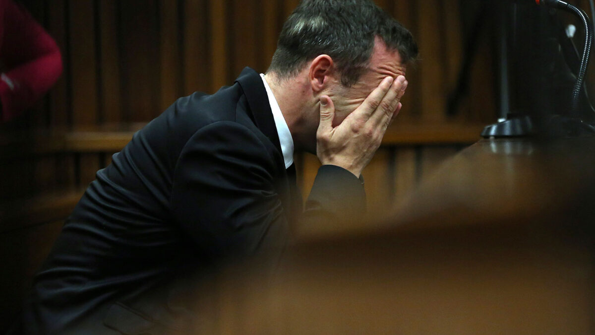 Oscar Pistorius declara en el juicio por la muerte de su novia Reeva Steenkamp
