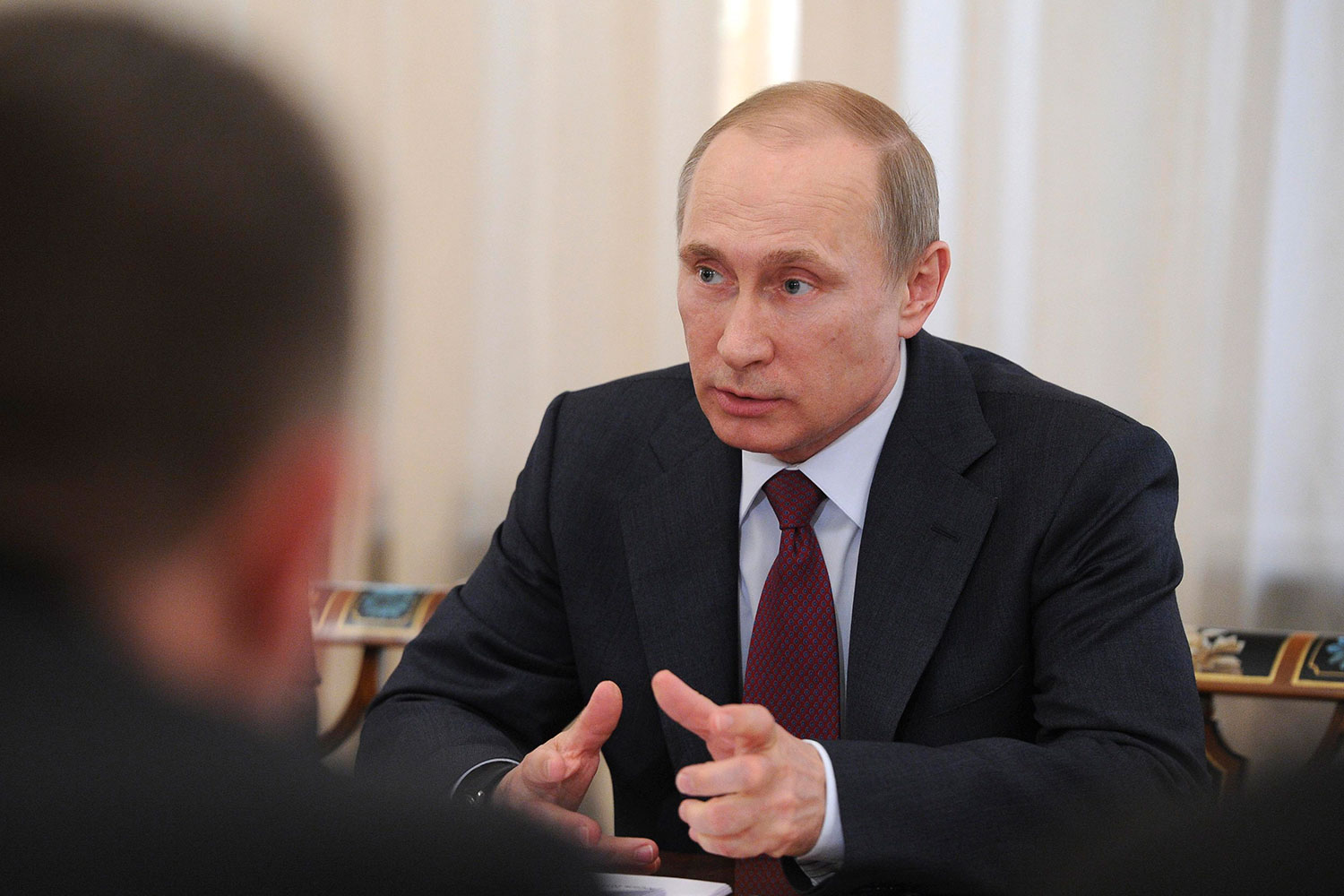 Putin amenaza con cerrar el grifo del gas a Europa si Kiev no paga las facturas que adeuda