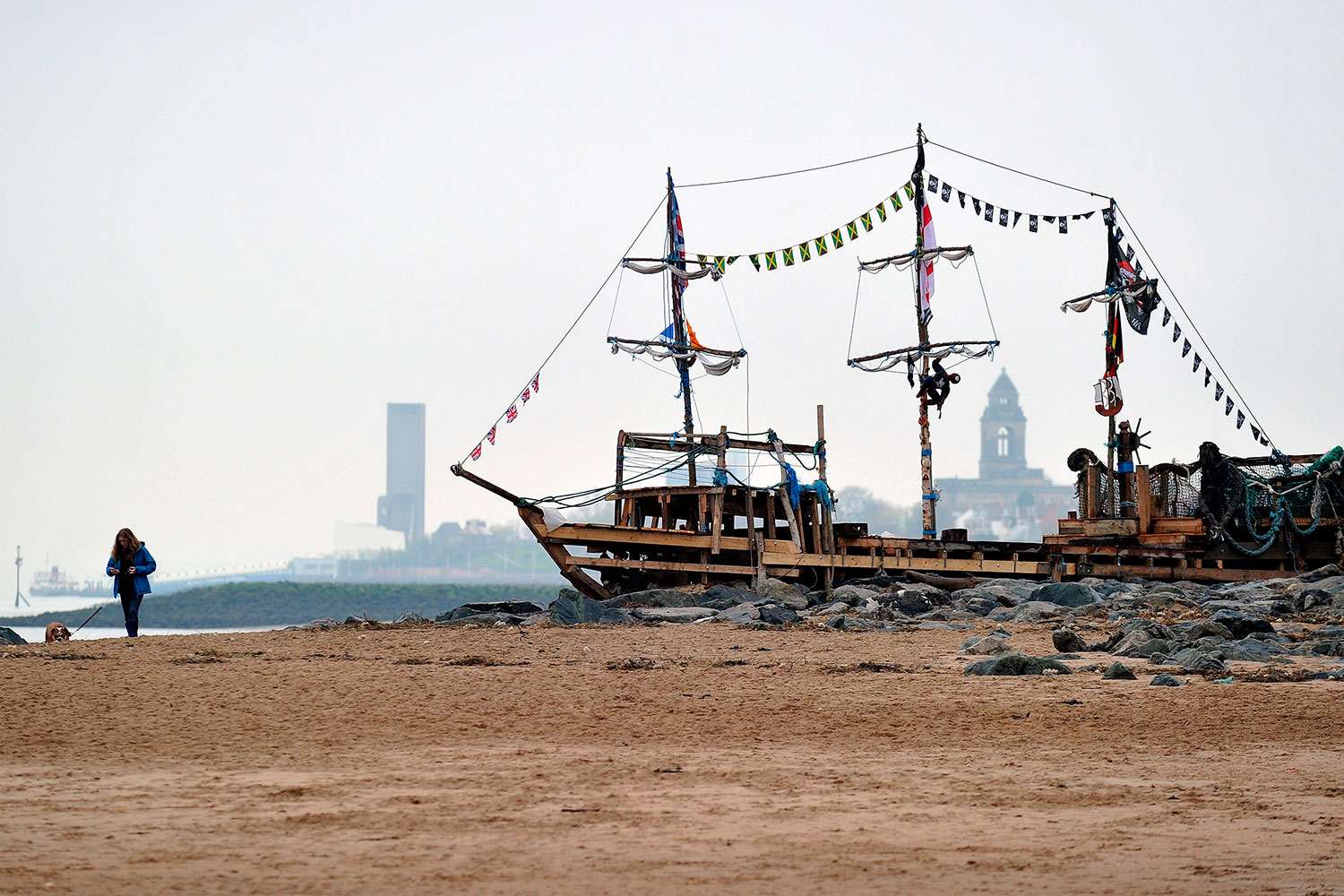 Comienza la reconstrucción del Perla Negra, el barco de Piratas del Caribe