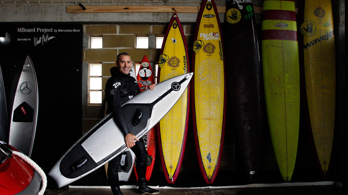 Garrett MacNamara, busca la ola más grande del mundo en Portugal