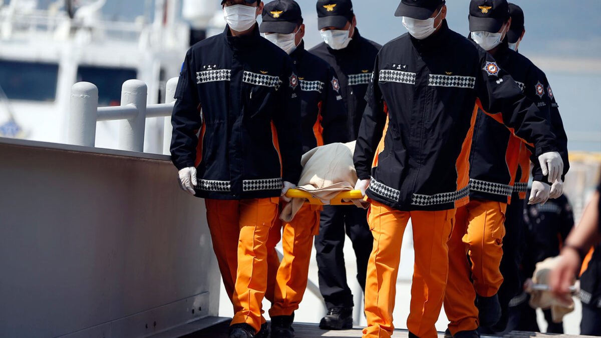 La presidenta de Corea del Sur acusa de «asesinato» al capitán del ferry Sewol