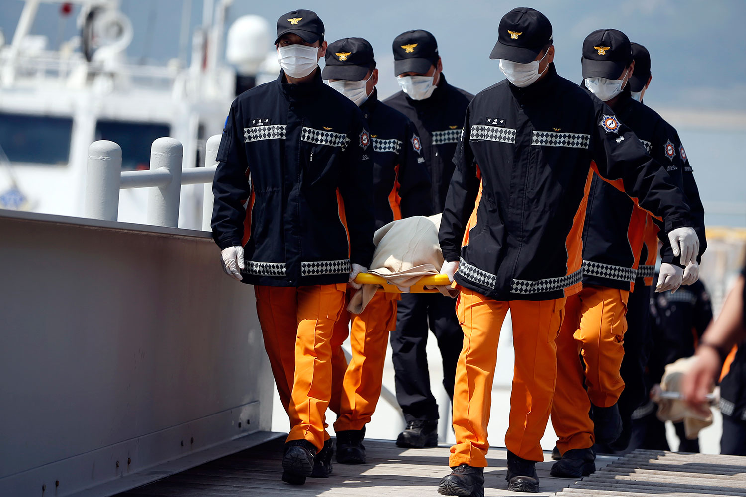 La presidenta de Corea del Sur acusa de "asesinato" al capitán del ferry Sewol