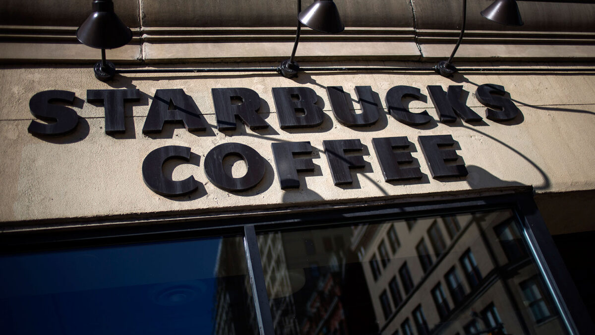 Starbucks pone en marcha el Mes Global de Proyectos de Servicio