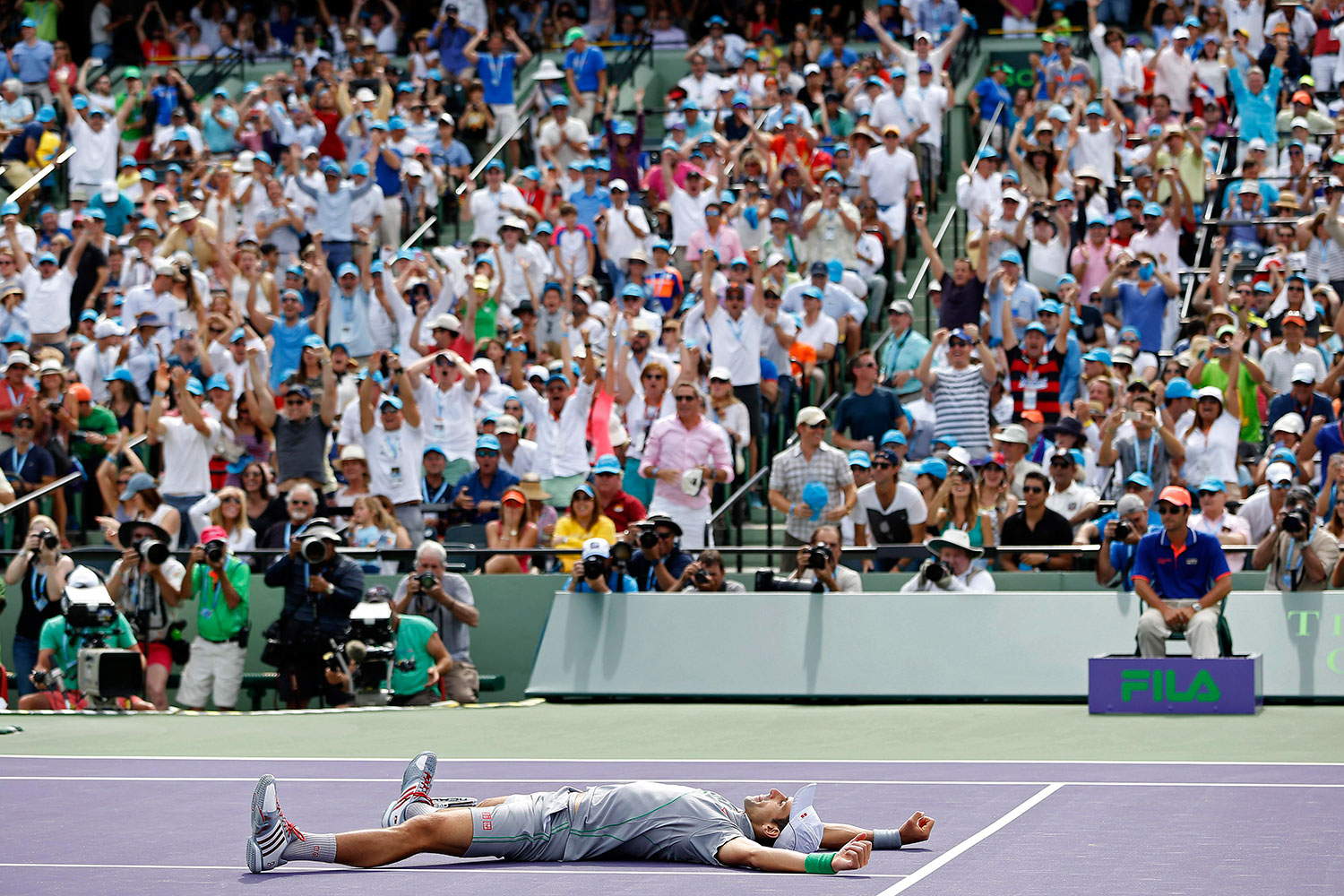 Djokovic vence a Nadal y se hace con el Abierto de Miami