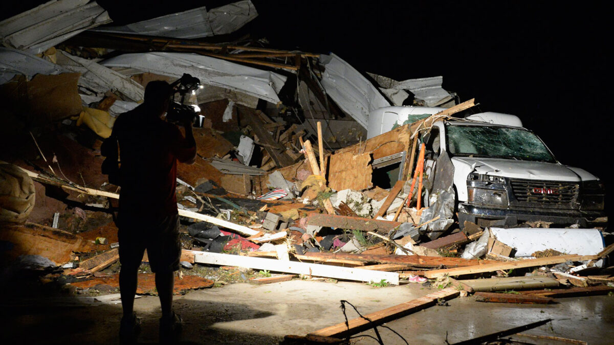 Al menos 18 personas muertas en los tornados que sacuden el centro y sur de Estados Unidos