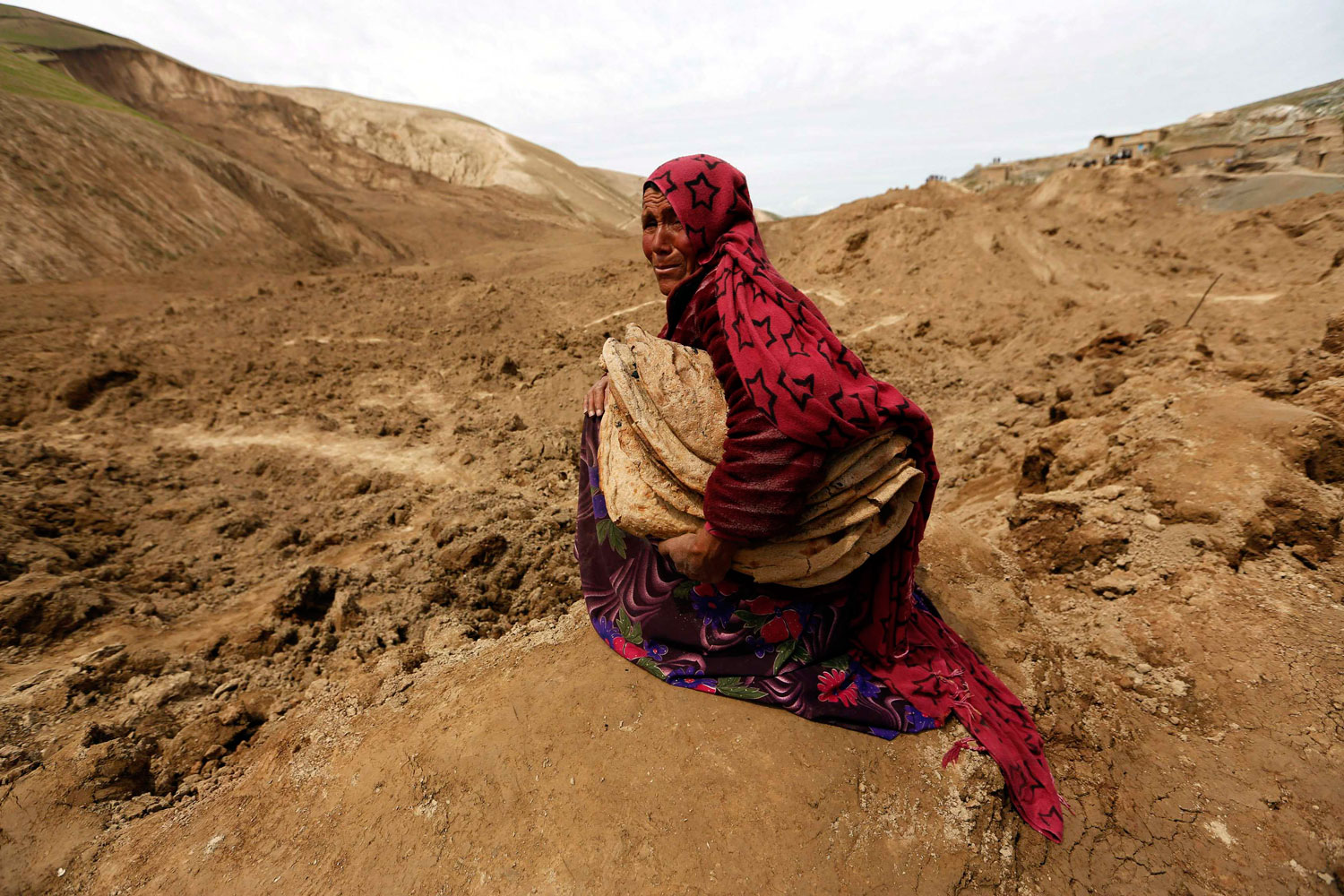 Afganistán abandona el rescate de los cuerpos sepultados por el corrimiento de tierras