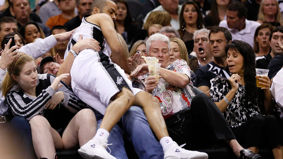 Los San Antonio Spurs aventajan a los Portland Trail Blazers en la semifinal de la Conferencia Este