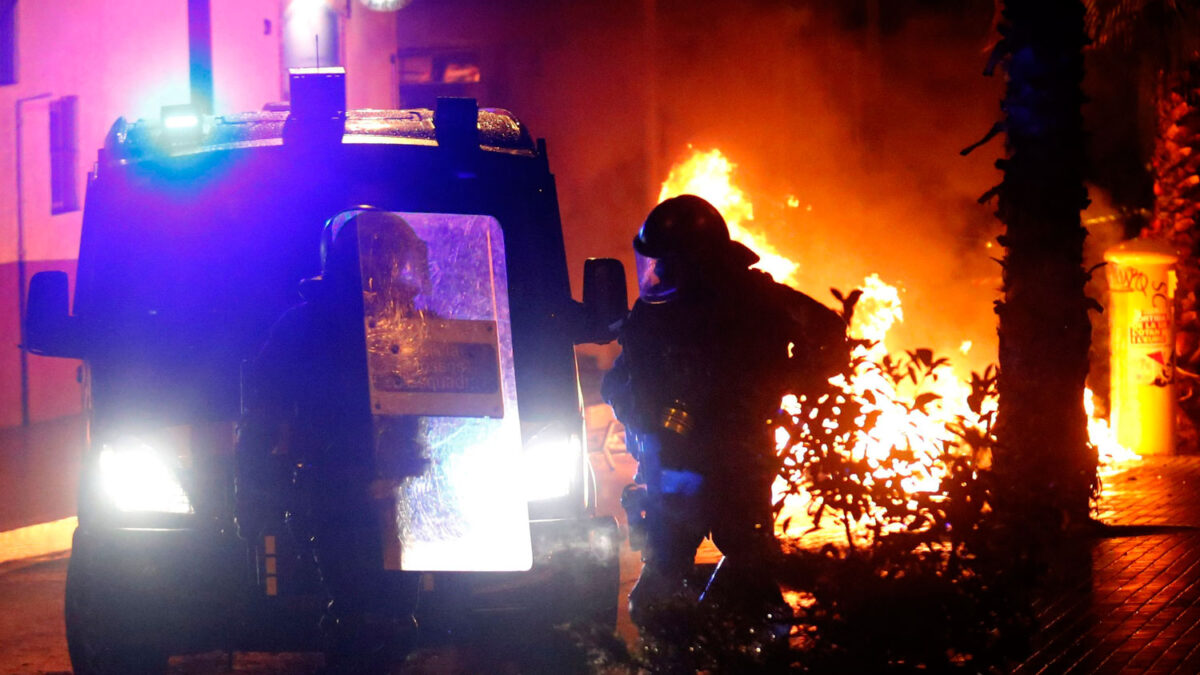 30 detenidos en la tercera noche de protestas en Barcelona.