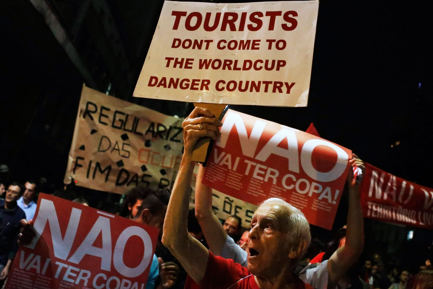 Las principales ciudades de Brasil, bloqueadas por las protestas contra el Mundial de Fútbol