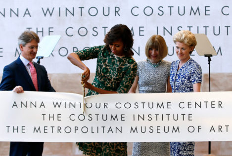 Las piezas del diseñador Charles James inauguran el Centro del Vestuario Anna Wintour