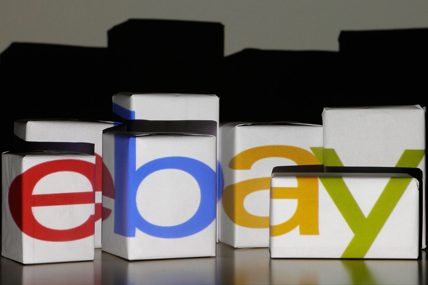 eBay pide a 128 millones de clientes que cambien sus contraseñas