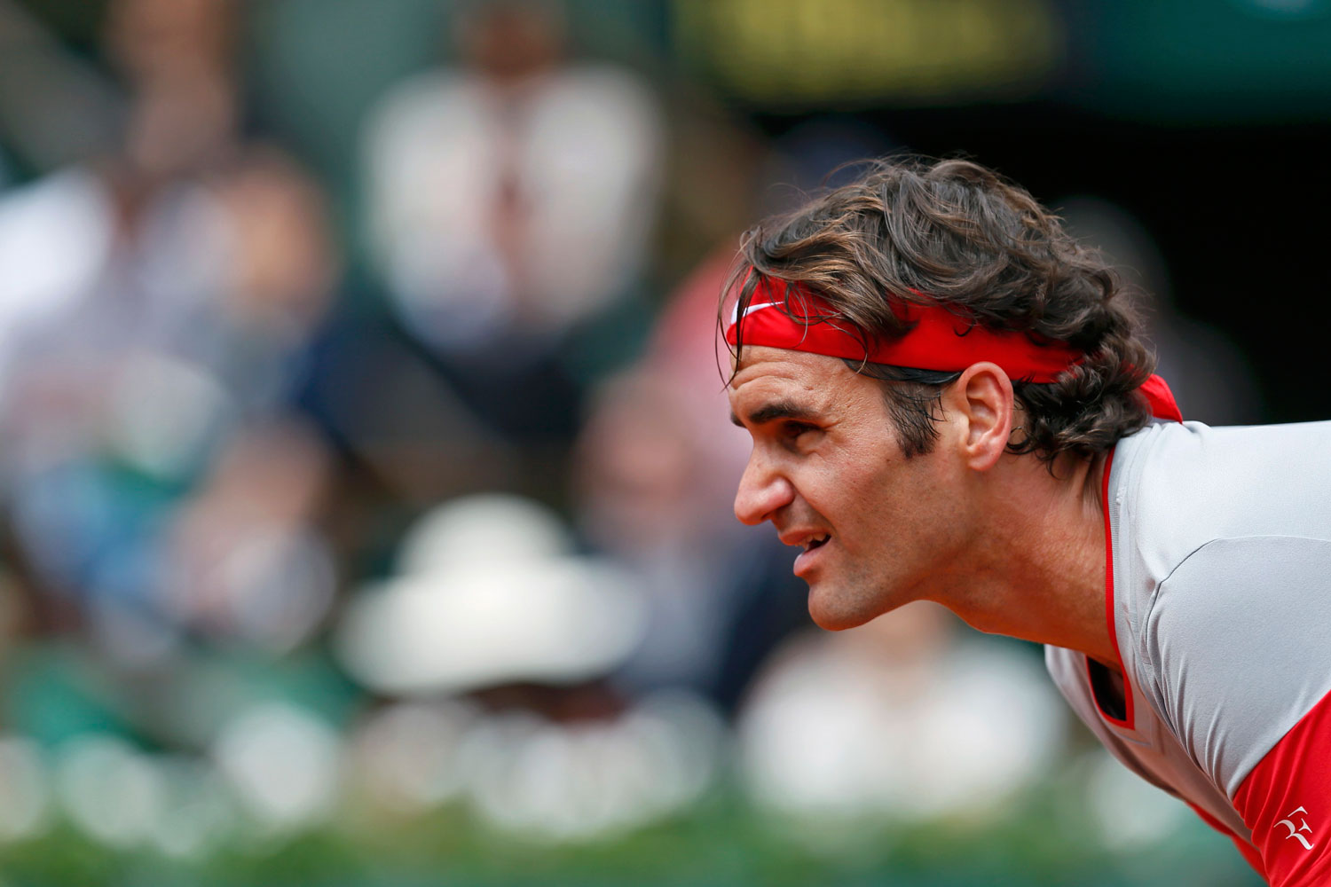 Roger Federer debuta en Roland Garros con victoria