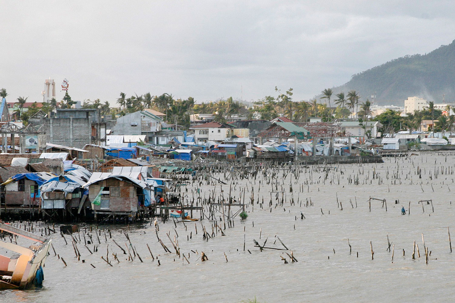 Se cumplen seis meses del tifón que devastó Filipinas