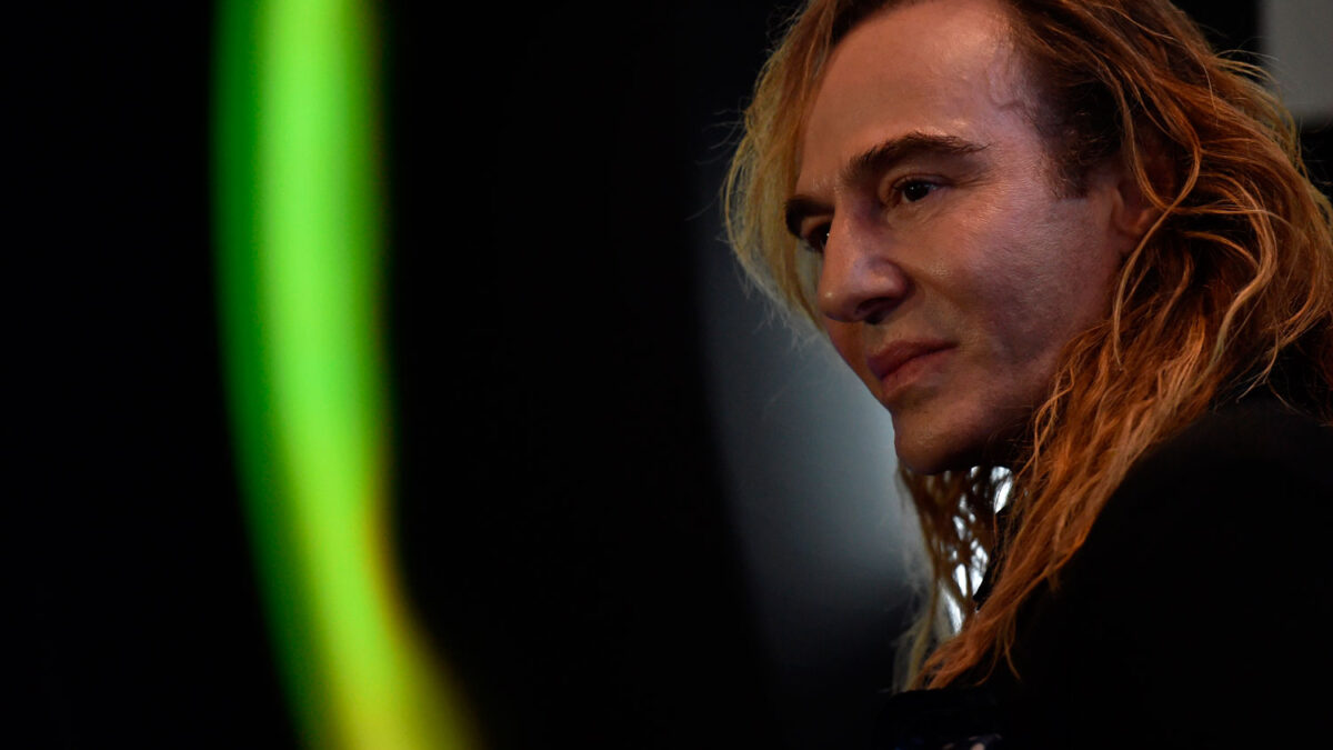 John Galliano será el nuevo director creativo de L’Etoile, la principal cadena de perfumerías rusa