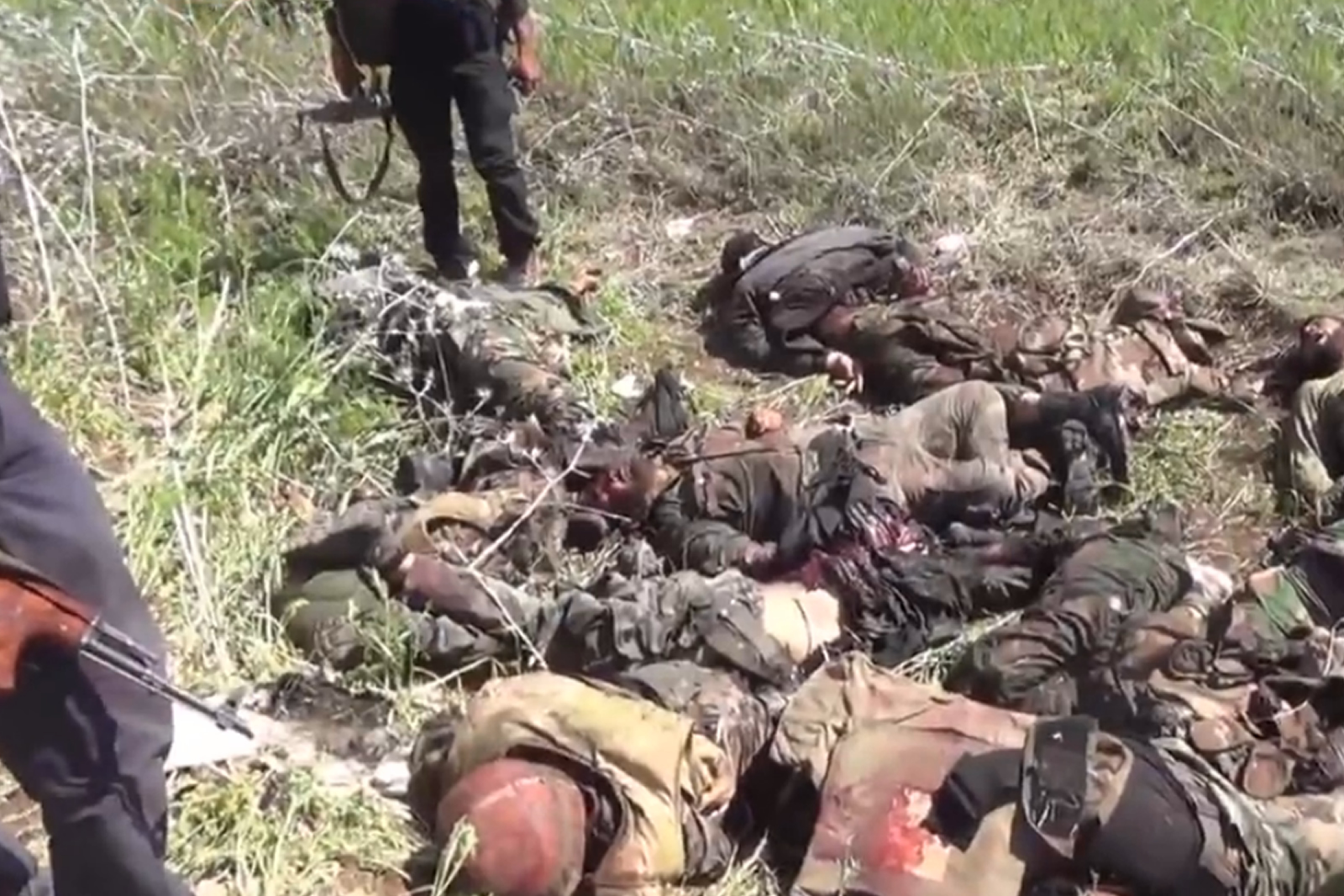 Un vídeo se presenta como la evidencia de que los rebeldes sirios utilizan armas químicas
