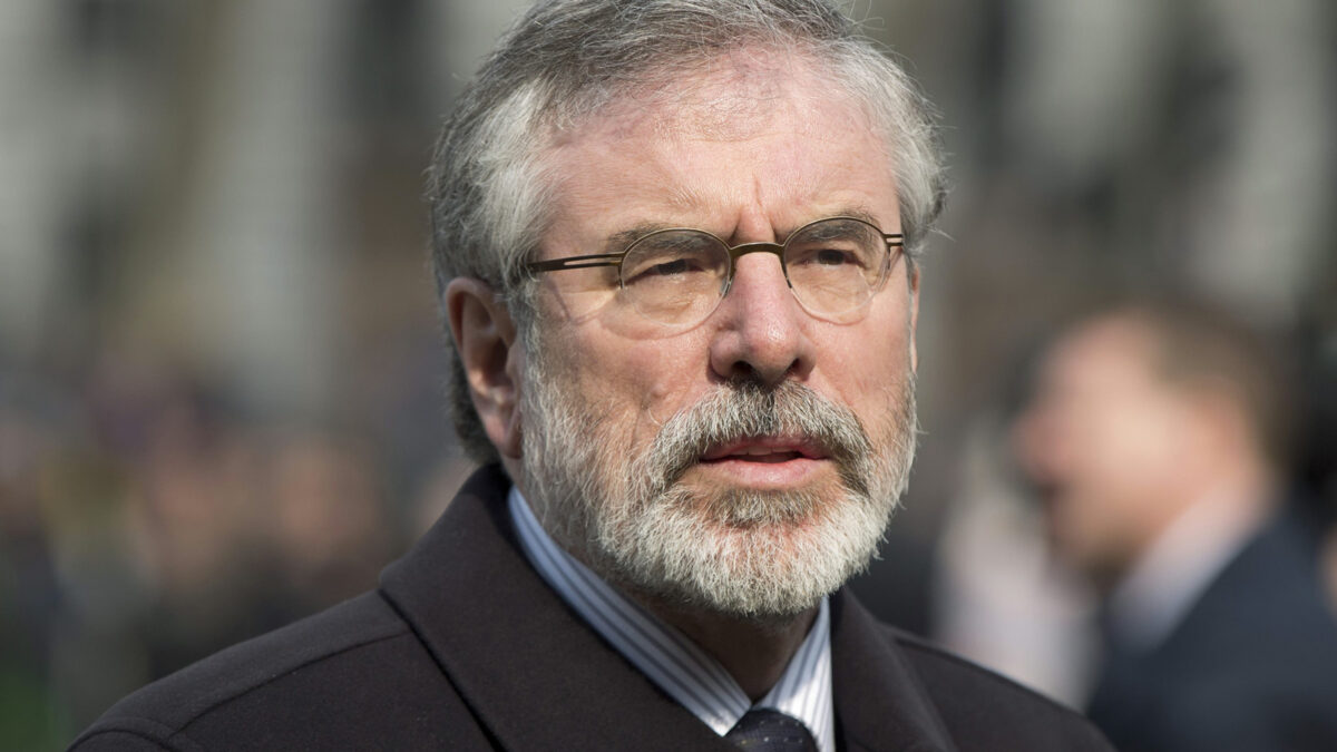 La detención de Gerry Adams divide al Gobierno de Irlanda del Norte y agita al país