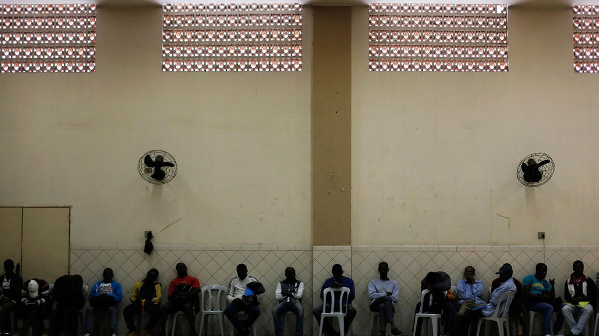 Llegan inmigrantes haitianos a Sao Paulo en busca de trabajo