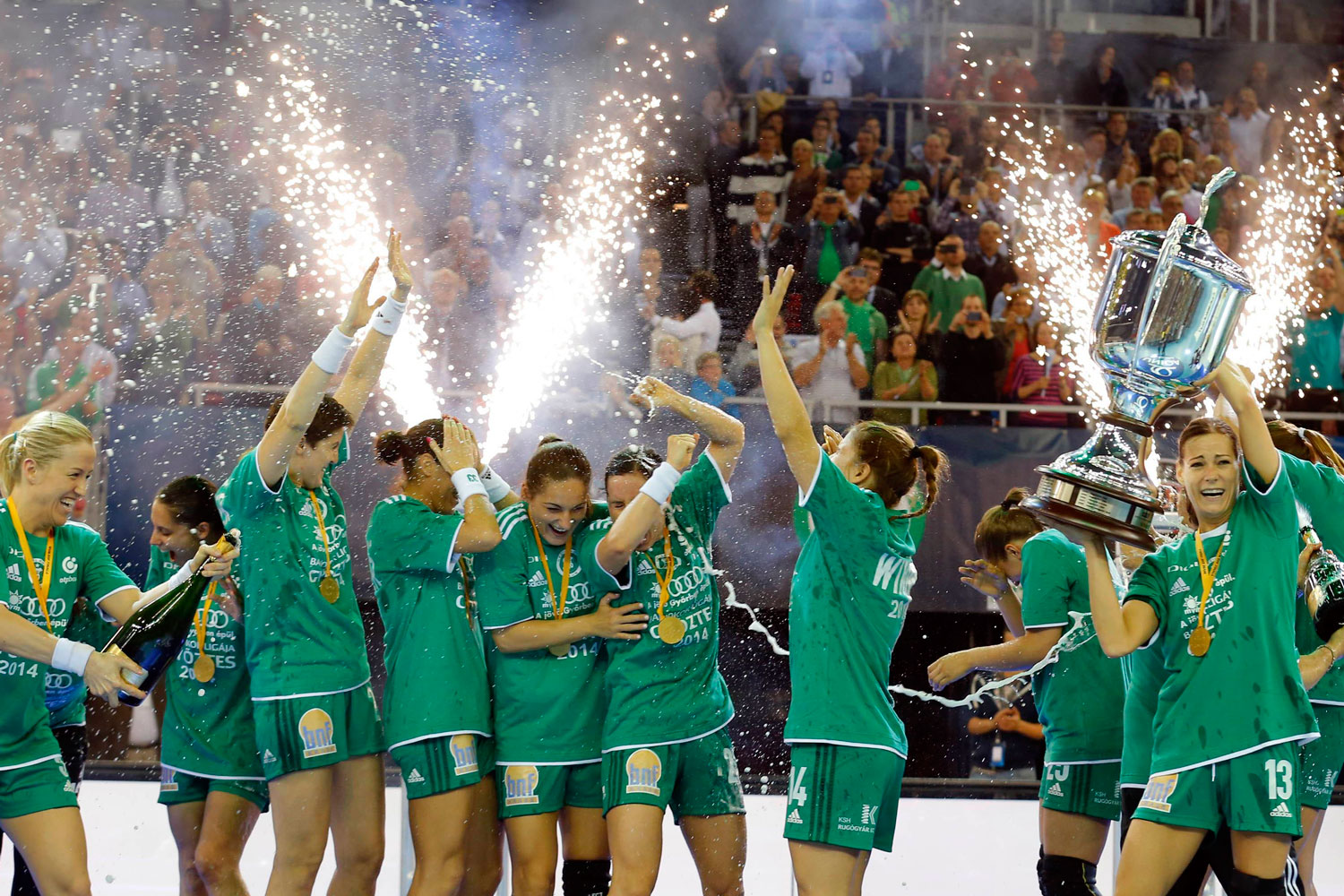 Hungría Gyori se alza con el triunfo en la Champion League de balonmano femenino
