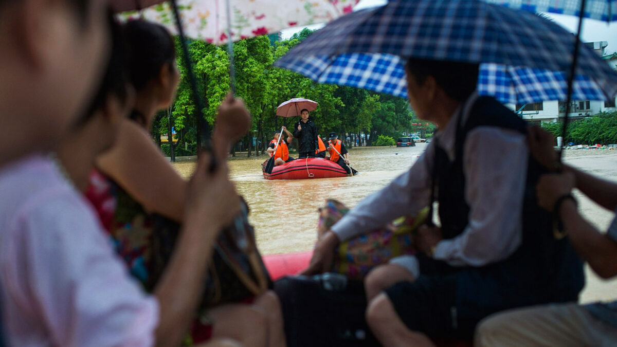 Las peores inundaciones del último siglo azotan el sur de China y dejan, al menos, 26 muertos