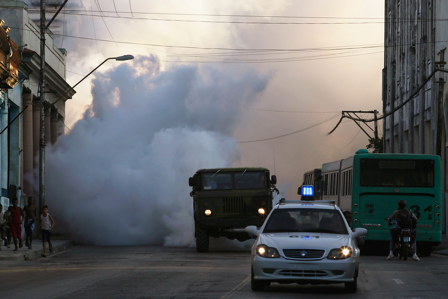 Cuba inicia campañas de fumigación contra el mosquito transmisor del dengue